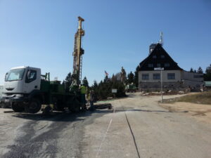 Hotel Královka, Bedřichov dokončeno