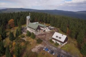 Hotel Královka, Bedřichov dokončeno