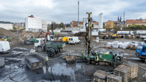 Praha 5 – Smíchov – Objekt OLOE, 51 vrtů x 199m, realizace