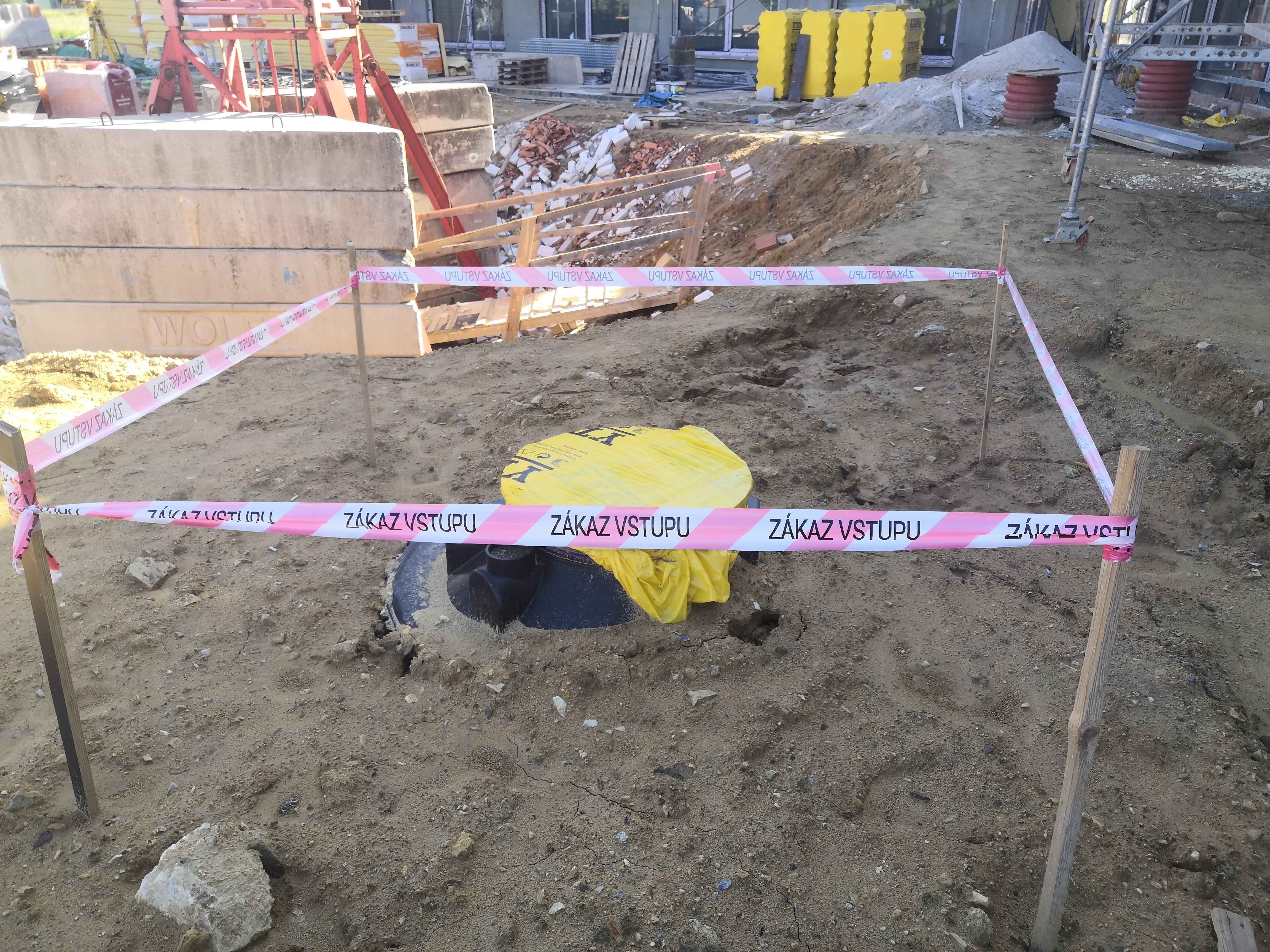 Vrty pro tepelné čerpadlo, Bytový dům Černá v Pošumaví